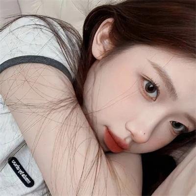 娜娜:逝水年华 封面